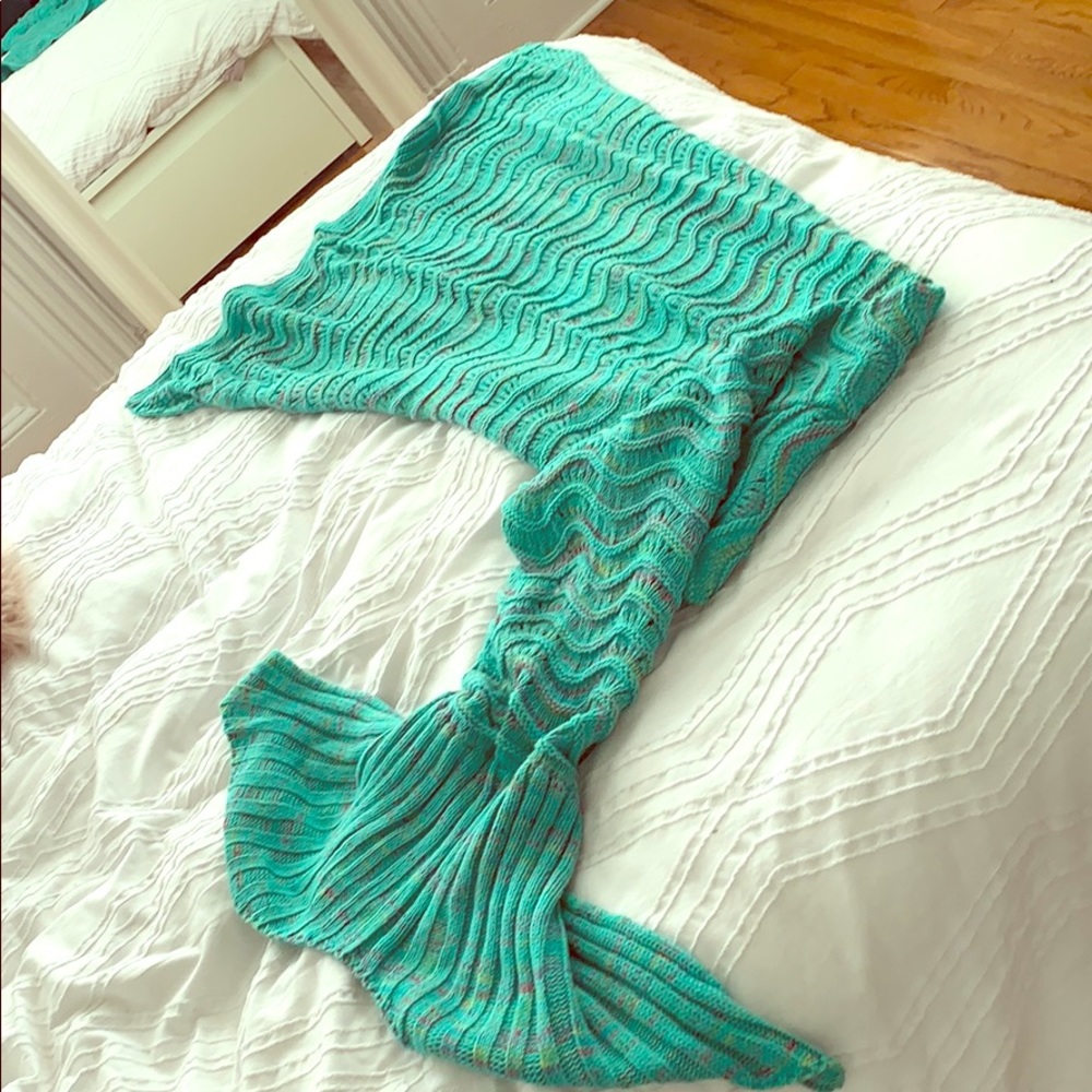 Knit Mermaid Blanket - NWOT